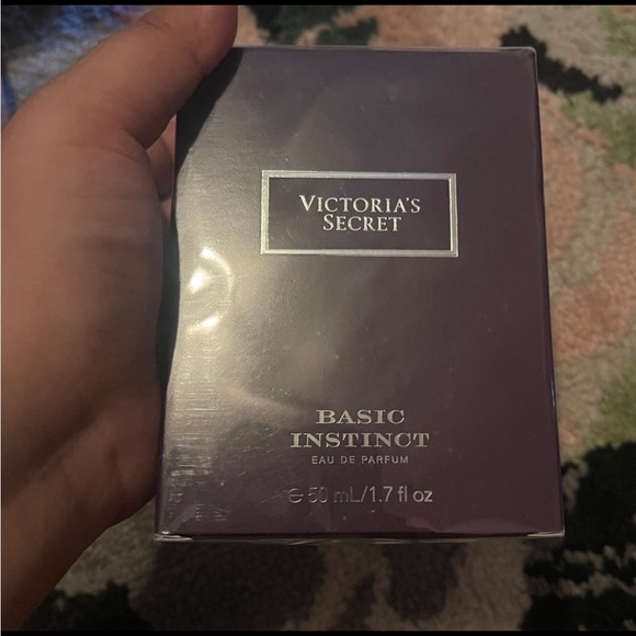 Victoria's Secret Basic Instinct Eau de Parfum - Picture 1 of 2